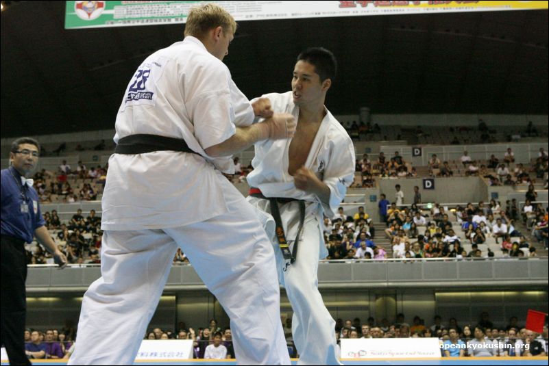 Andrei Stepin vs<br>Makoto Akaishi
