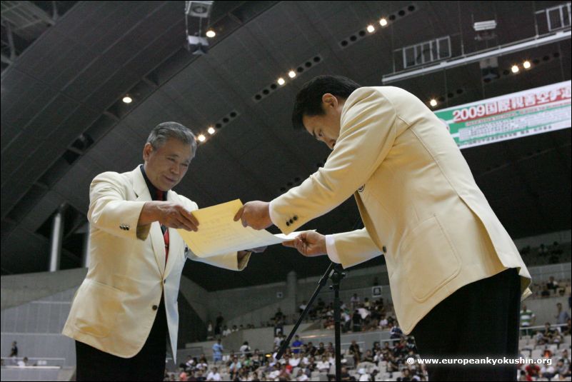 Shihan Seiji Isobe<br>awarded 8th dan