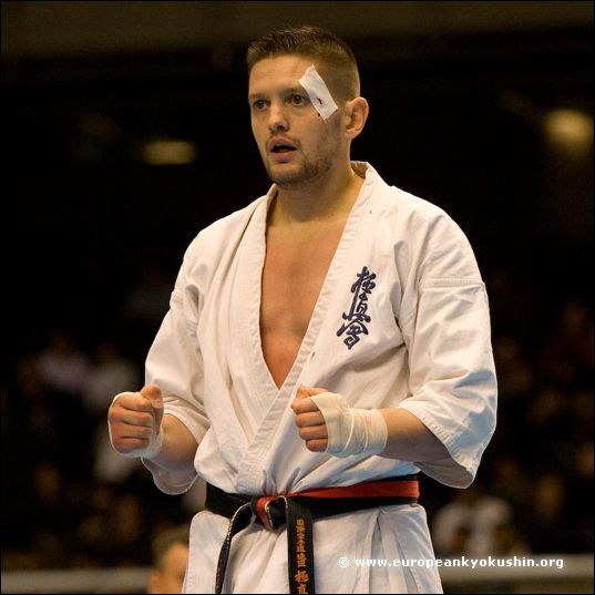 Michael Biskos<br>(Belgium)