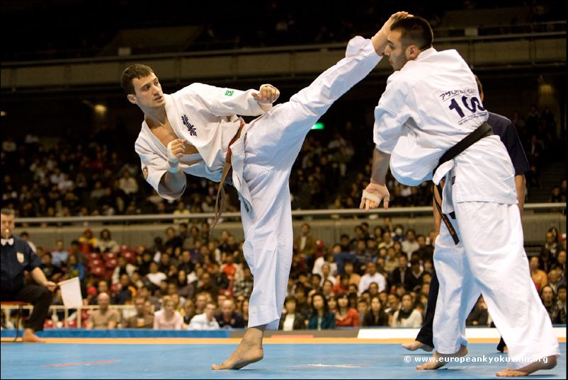 Cordeiro (Brazil) vs<br>jodan-mawashi-geri