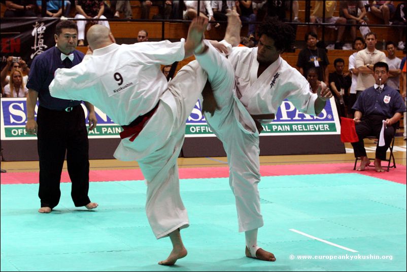 Kumite men<br>kakato-otoshi-geri