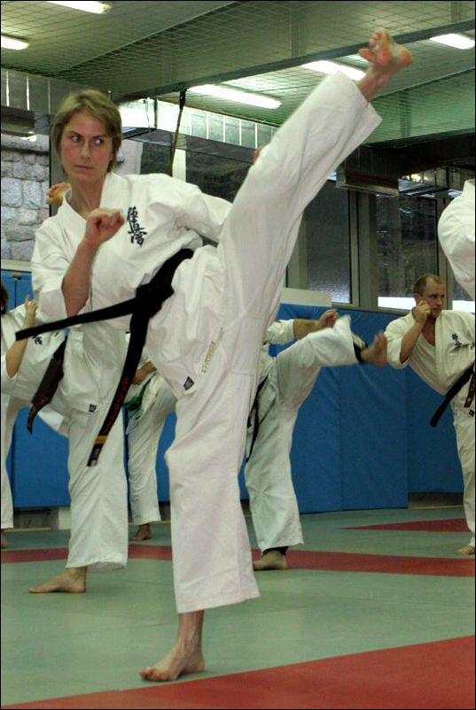 Ewa Pawlikowska<br>Yoko-keage