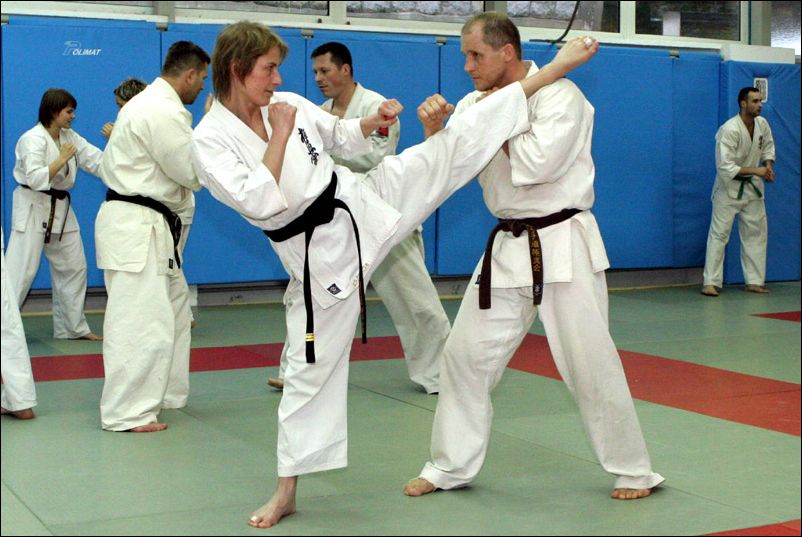 Ewa Pawlikowska<br>vs Piotr Sawicki