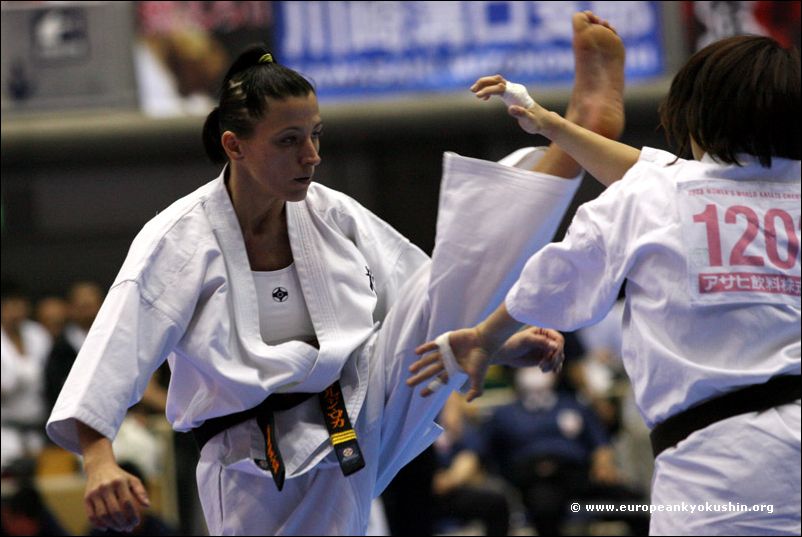 Gyorgyi Roka<br>kakato-otoshi-geri