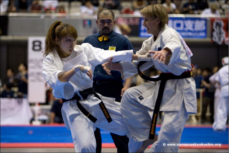 Ayaka Shibuya<br>gedan-mawashi-geri