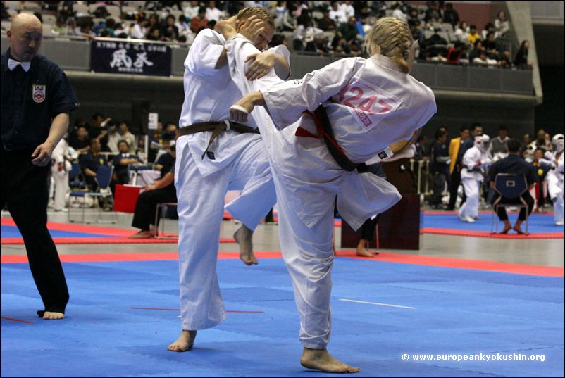 Alina Aldatova<br>jodan-mawashi-geri