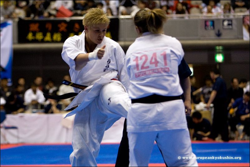 Agnieszka Sypien<br>gedan-mawashi-geri