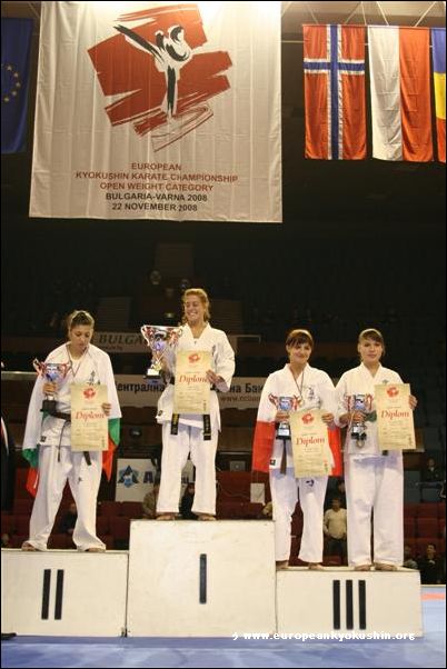 Junior category<br>Girls -55kg