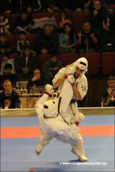 tobi-mawashi-geri