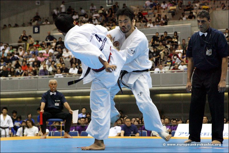 Tomohiko Matsuoka<br>vs Ryuji Isobe